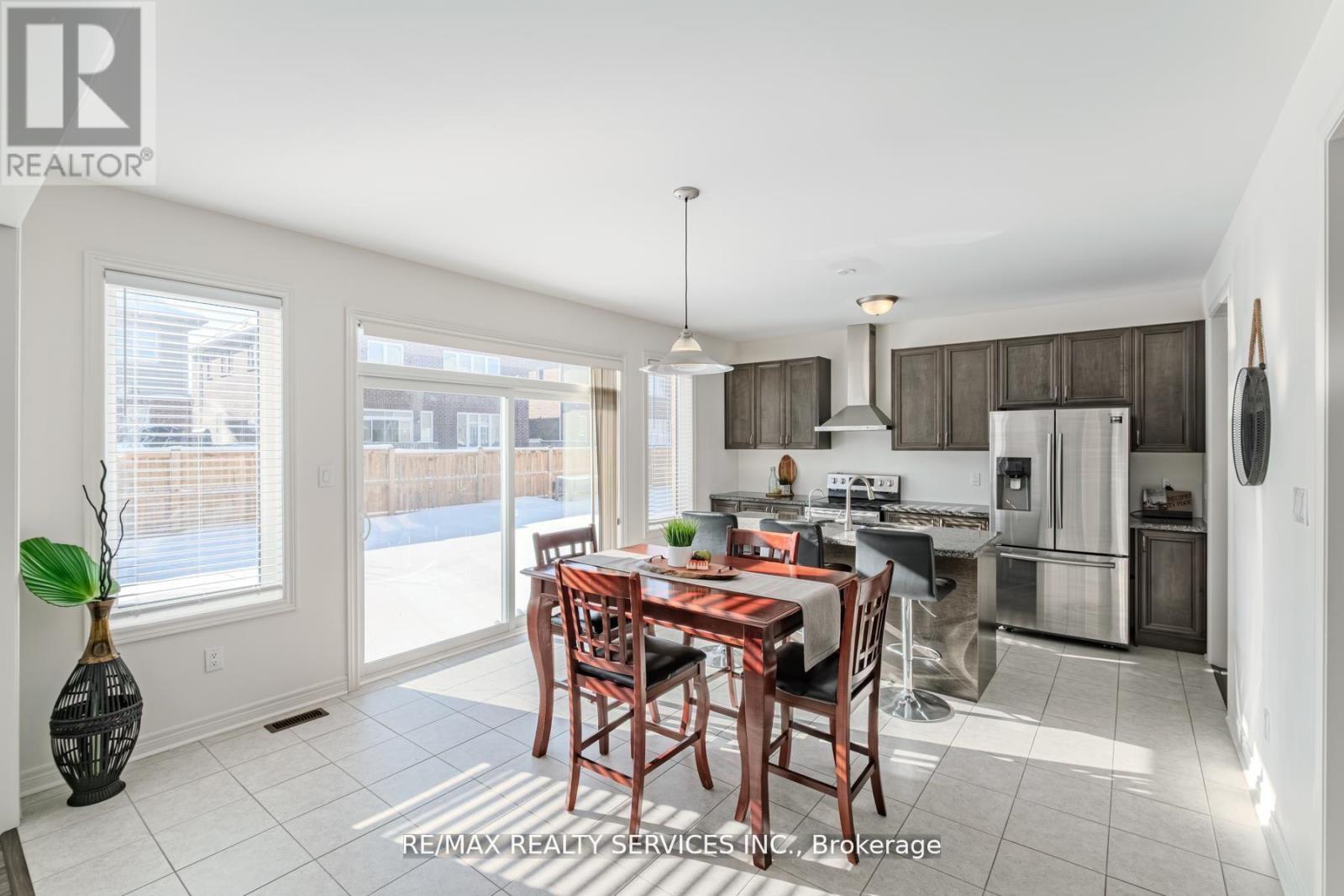 12 Oldham Avenue, Brant, Ontario  N3L 0G7 - Photo 18 - X12944402