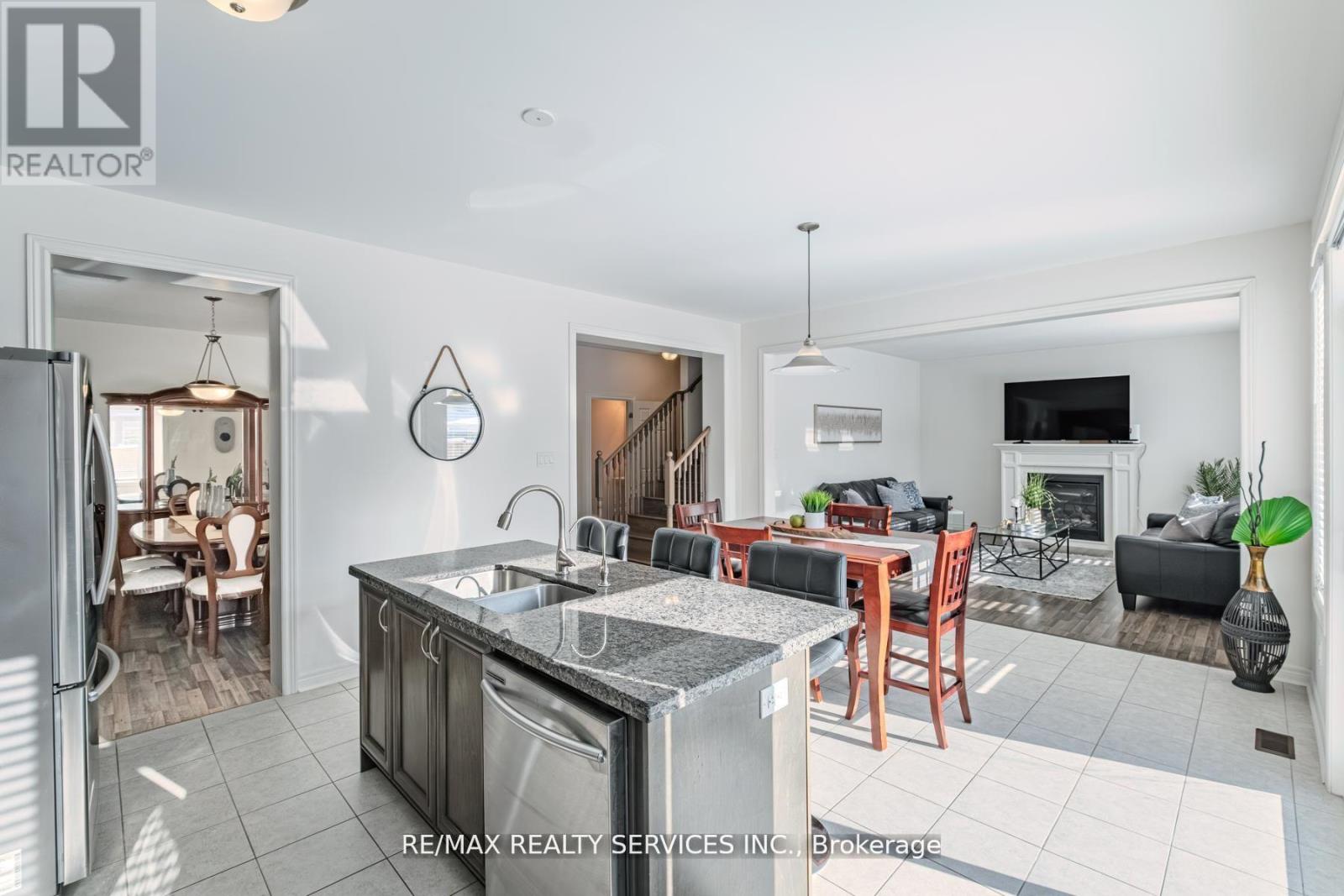 12 Oldham Avenue, Brant, Ontario  N3L 0G7 - Photo 22 - X12944402