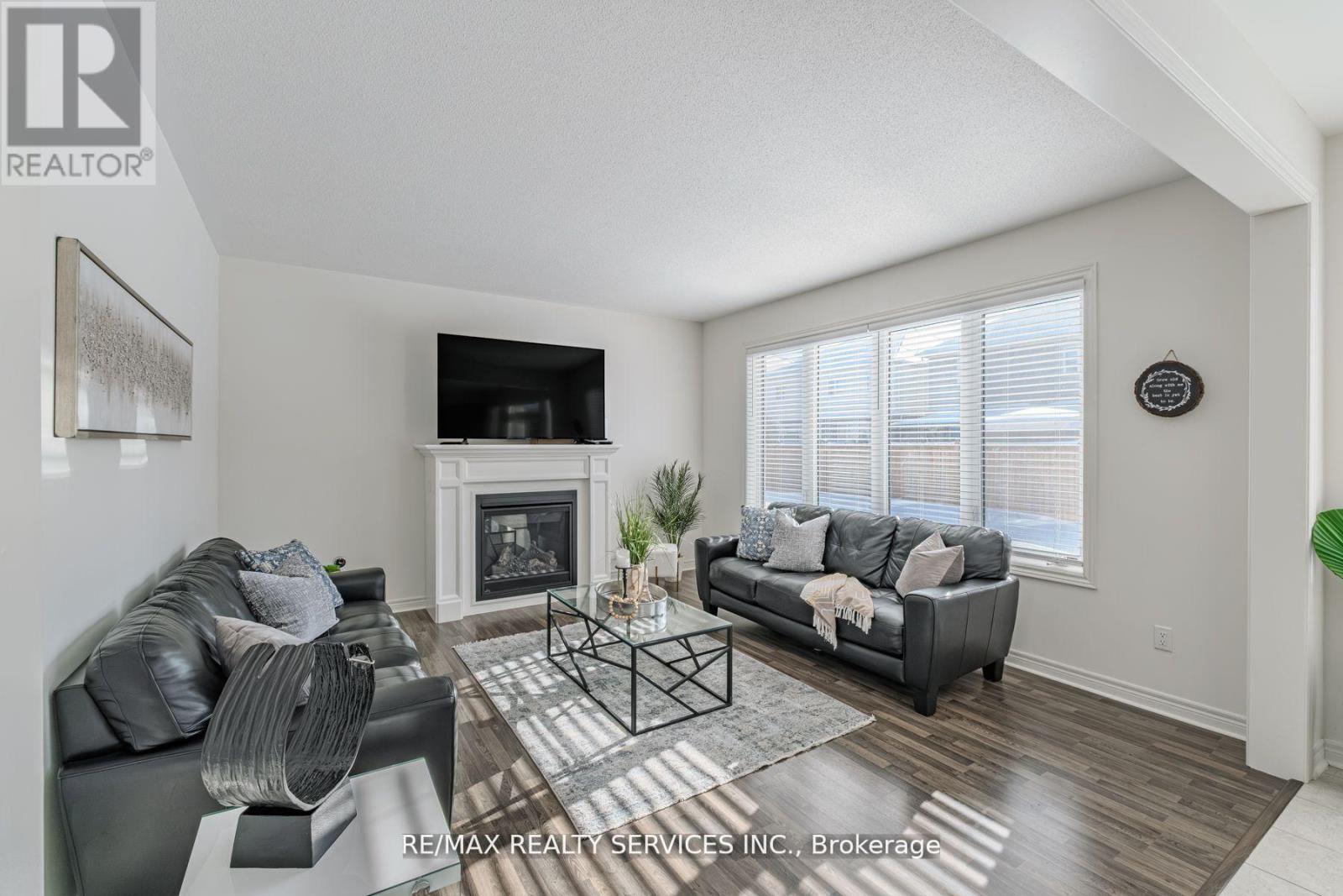 12 Oldham Avenue, Brant, Ontario  N3L 0G7 - Photo 24 - X12944402