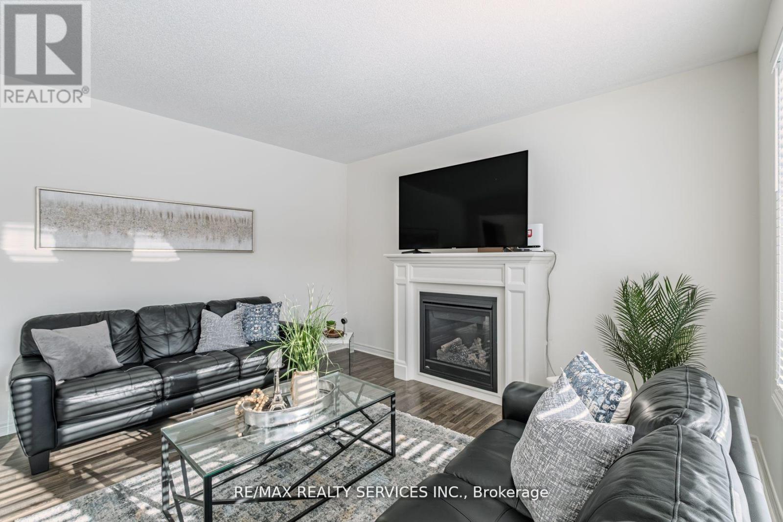 12 Oldham Avenue, Brant, Ontario  N3L 0G7 - Photo 25 - X12944402