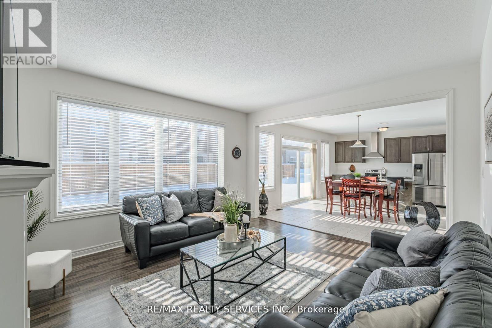 12 Oldham Avenue, Brant, Ontario  N3L 0G7 - Photo 26 - X12944402