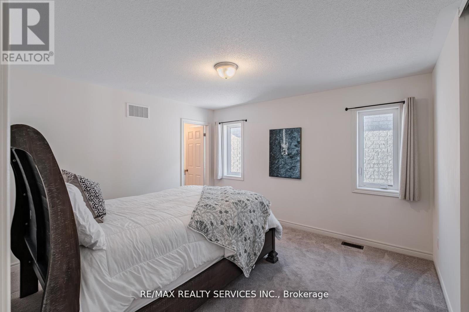 12 Oldham Avenue, Brant, Ontario  N3L 0G7 - Photo 36 - X12944402