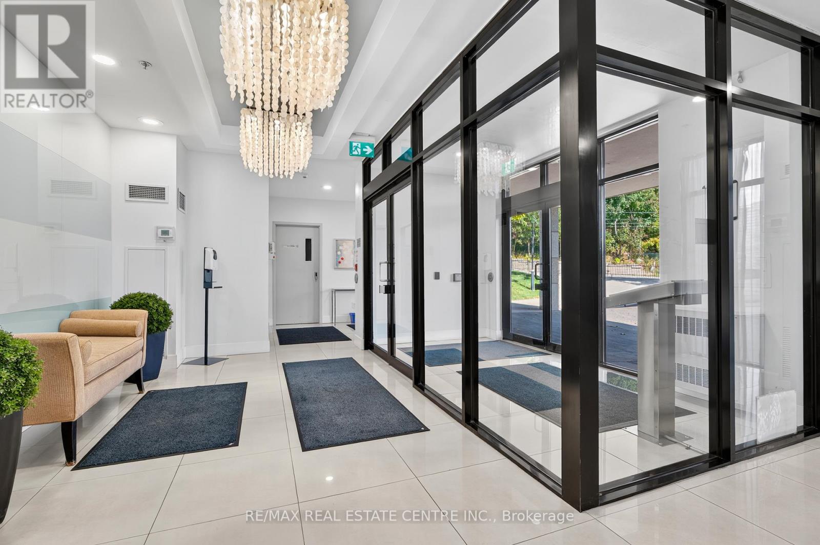 601 - 170 Water Street N, Cambridge, Ontario  N1R 3B6 - Photo 2 - X12944406