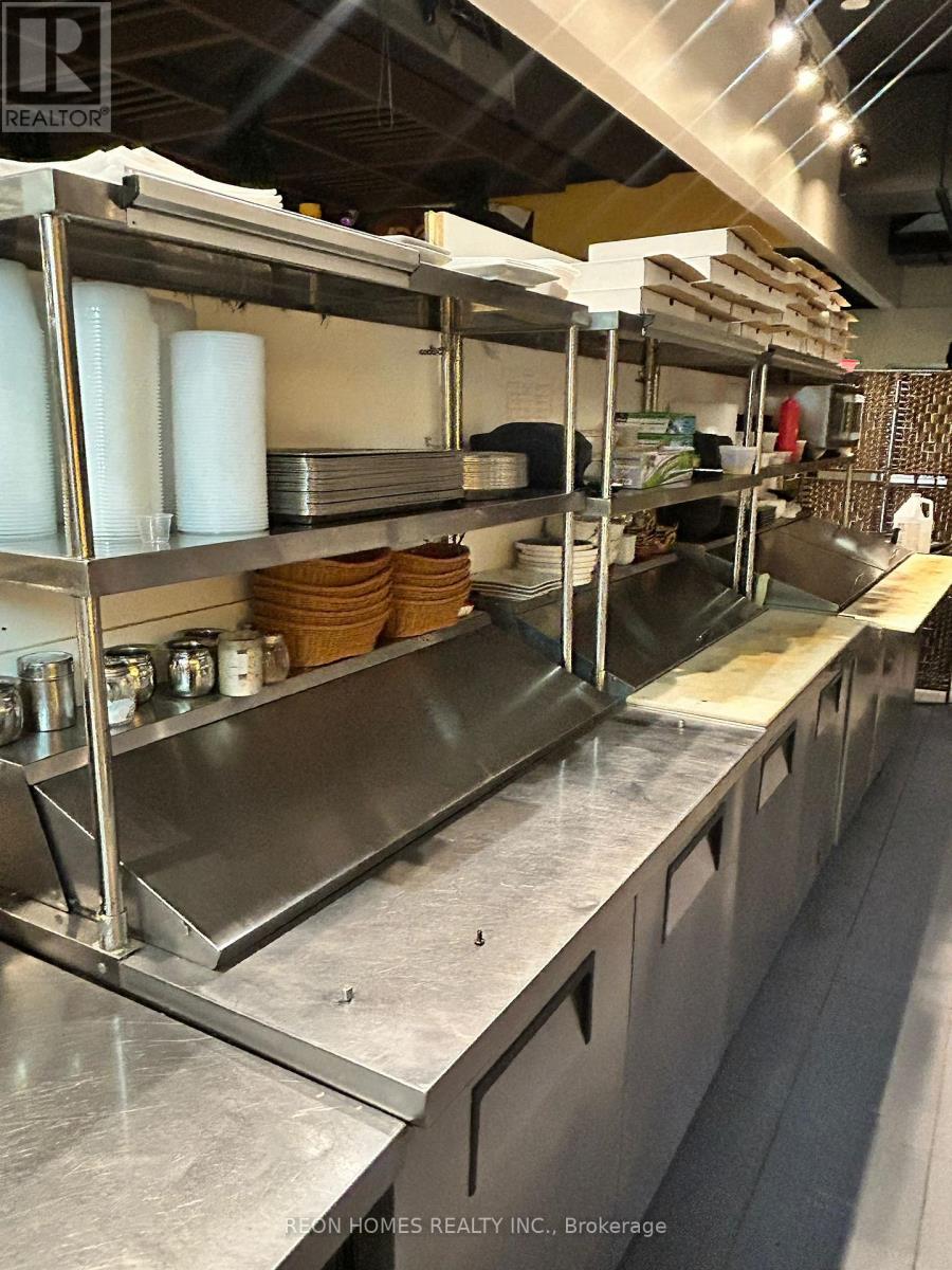 8 Erb Street W, Waterloo, Ontario  N2J 2W6 - Photo 10 - X12944490