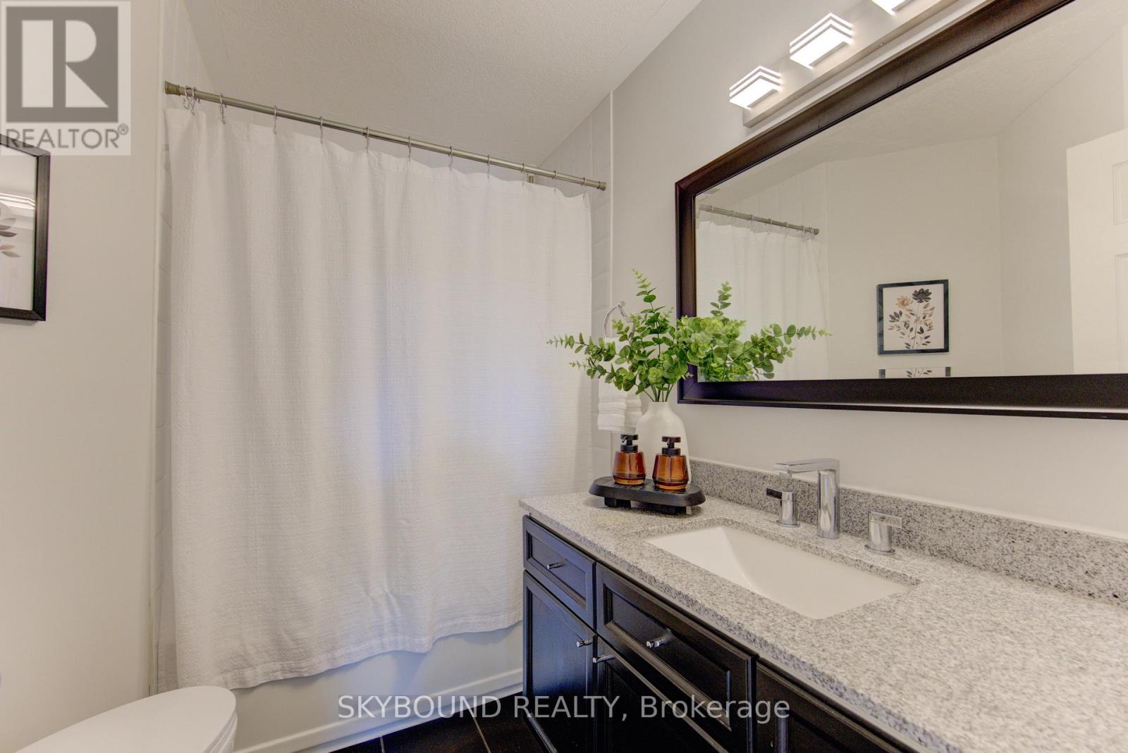 179 Bridgewater Crescent, Waterloo, Ontario  N2T 2M3 - Photo 17 - X12944494