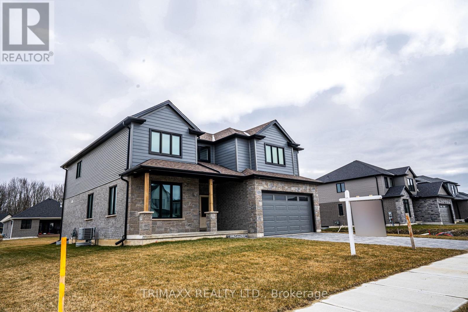 188 Foxborough Place, Thames Centre (Thorndale), Ontario  N0M 2P0 - Photo 2 - X12944498