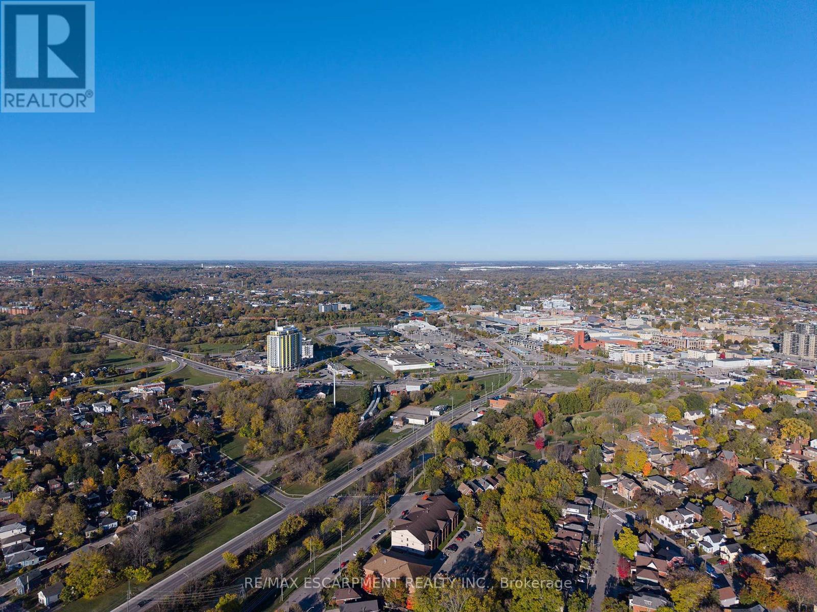 35 Murray Street, Brantford, Ontario  N3S 5N4 - Photo 37 - X12944614