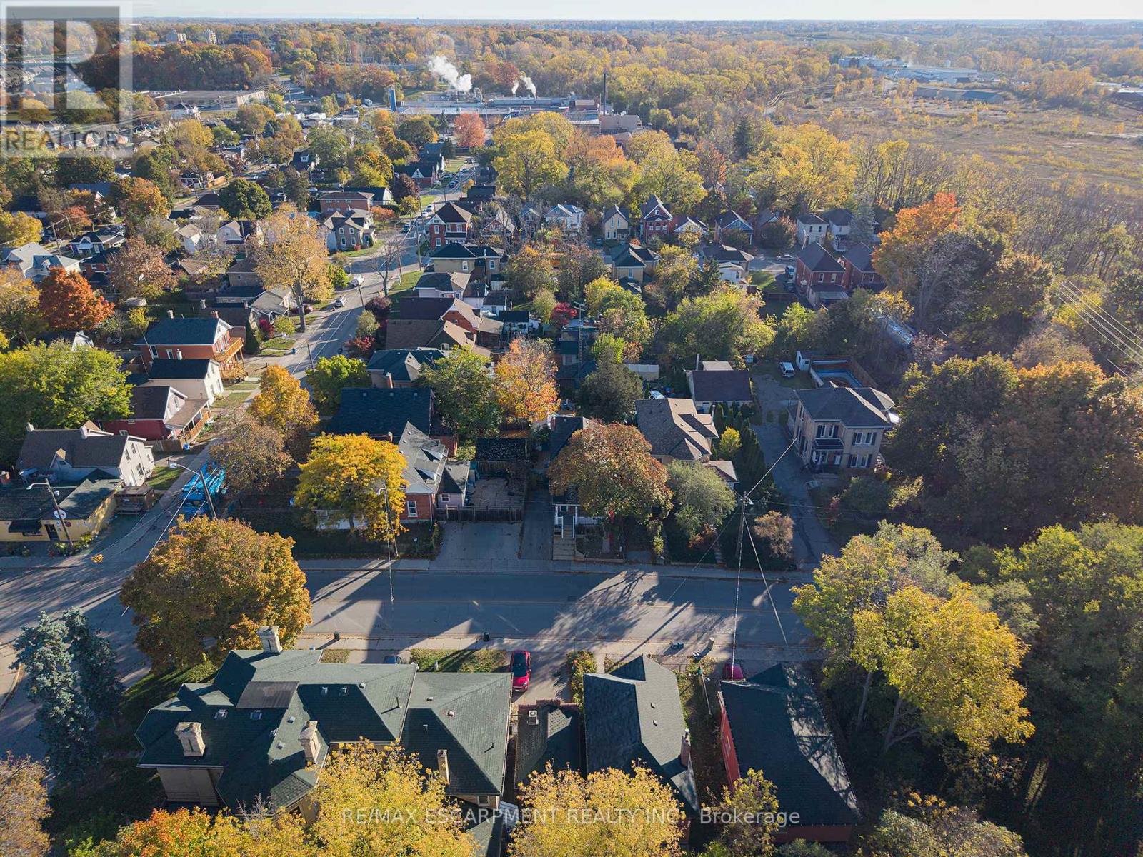 35 Murray Street, Brantford, Ontario  N3S 5N4 - Photo 40 - X12944614