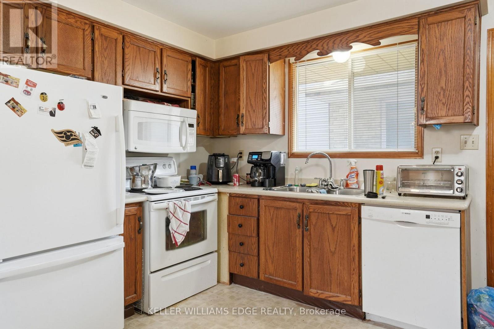 41 Kennard Street, Hamilton (Stoney Creek Mountain), Ontario  L8J 2C3 - Photo 10 - X12944630