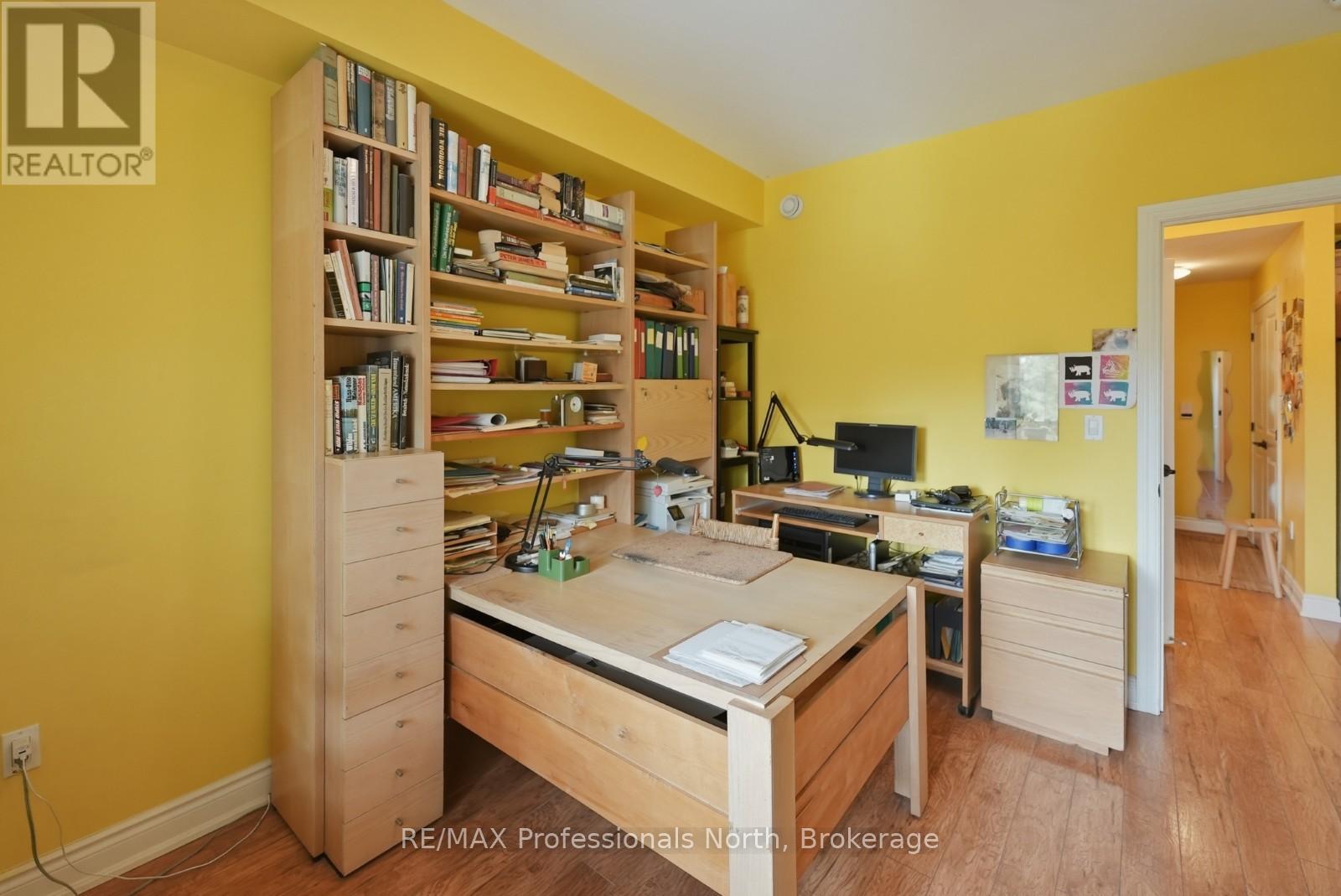 301 - 4 Lake Avenue, Dysart Et Al, Ontario  K0M 1S0 - Photo 16 - X12944722