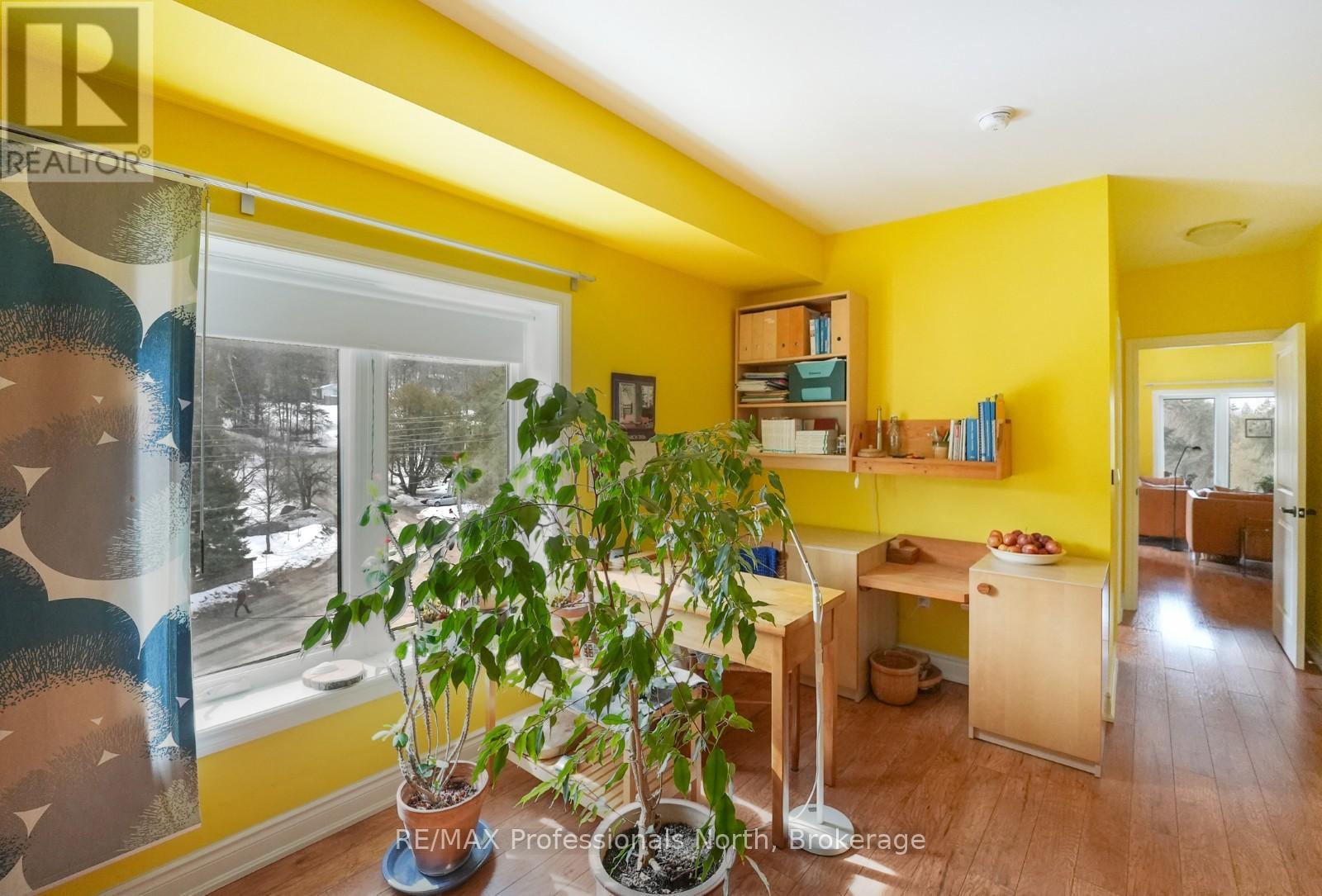 301 - 4 Lake Avenue, Dysart Et Al, Ontario  K0M 1S0 - Photo 28 - X12944722