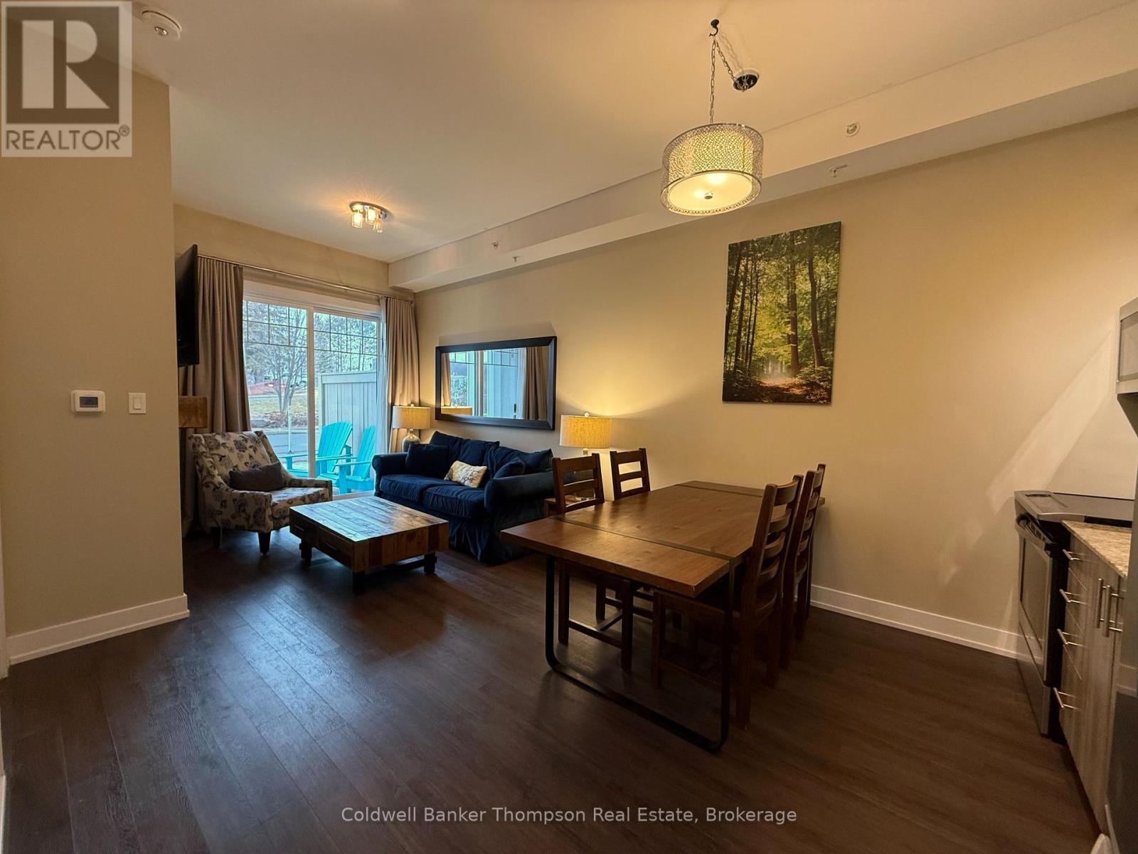 110 - 25 Pen Lake Point Road, Huntsville, Ontario  P1H 1A9 - Photo 5 - X12944804