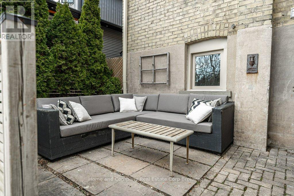 227 William Street, Stratford, Ontario  N5A 4Y2 - Photo 30 - X12944844