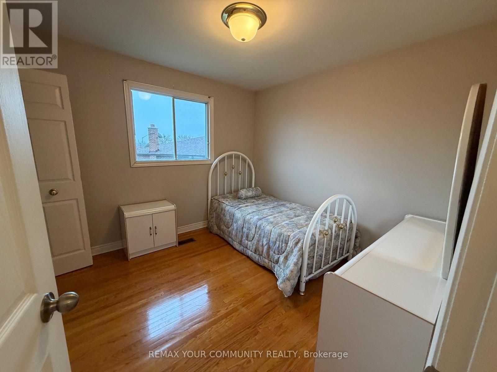 12 Stocco Court, Vaughan, Ontario  L4L 2Y1 - Photo 10 - N12895872