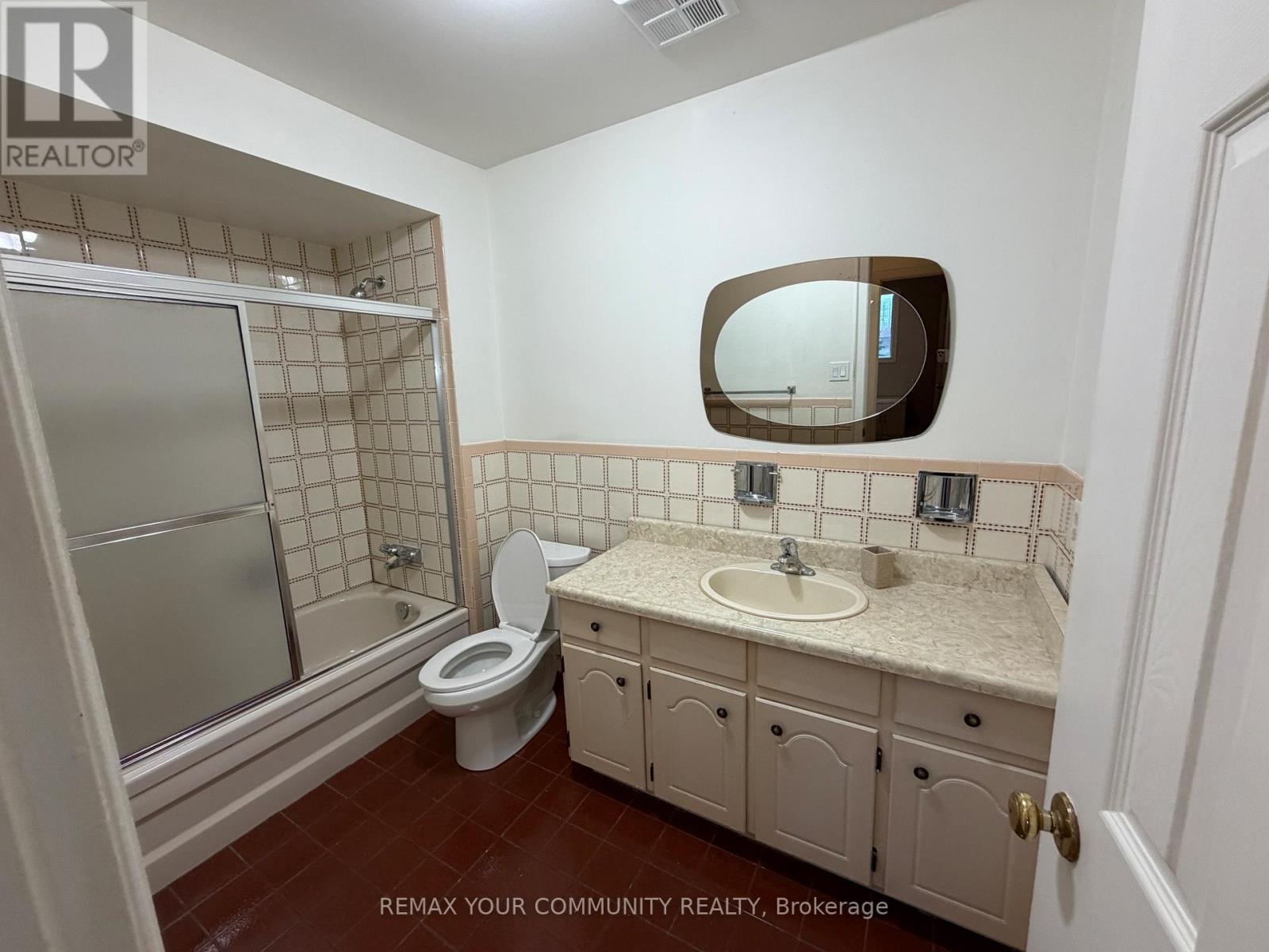 12 Stocco Court, Vaughan, Ontario  L4L 2Y1 - Photo 12 - N12895872