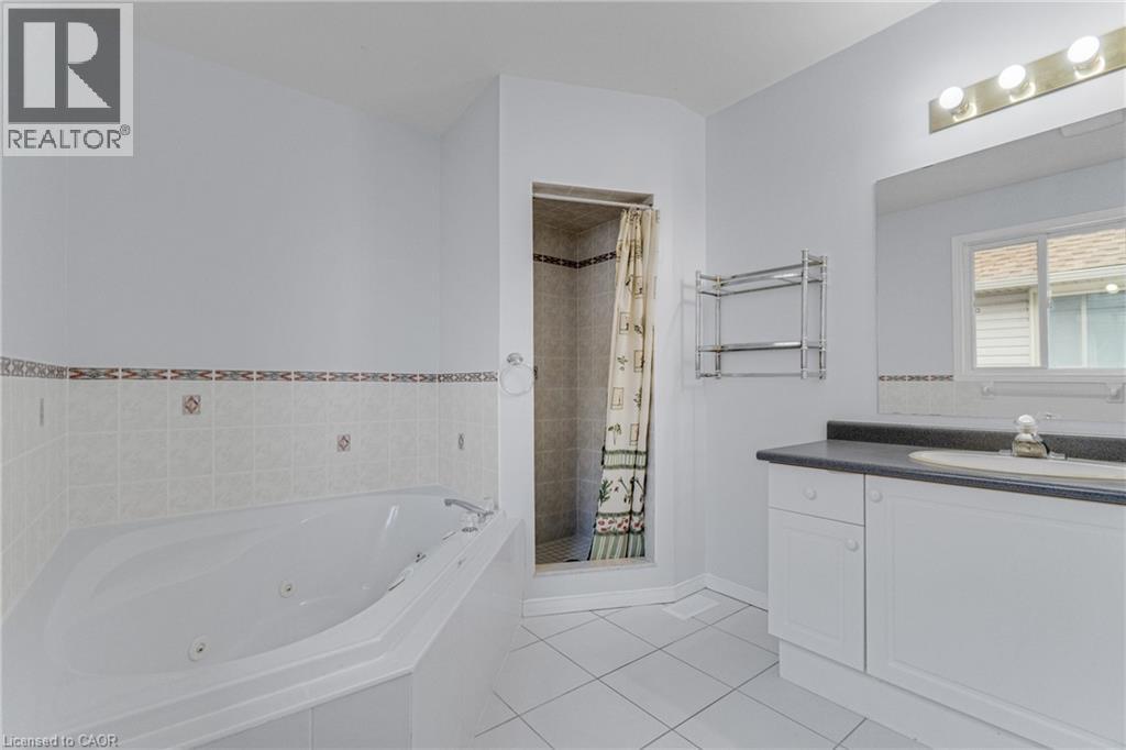 180 Fano Drive, Hamilton, Ontario  L8W 3X3 - Photo 33 - 40816720