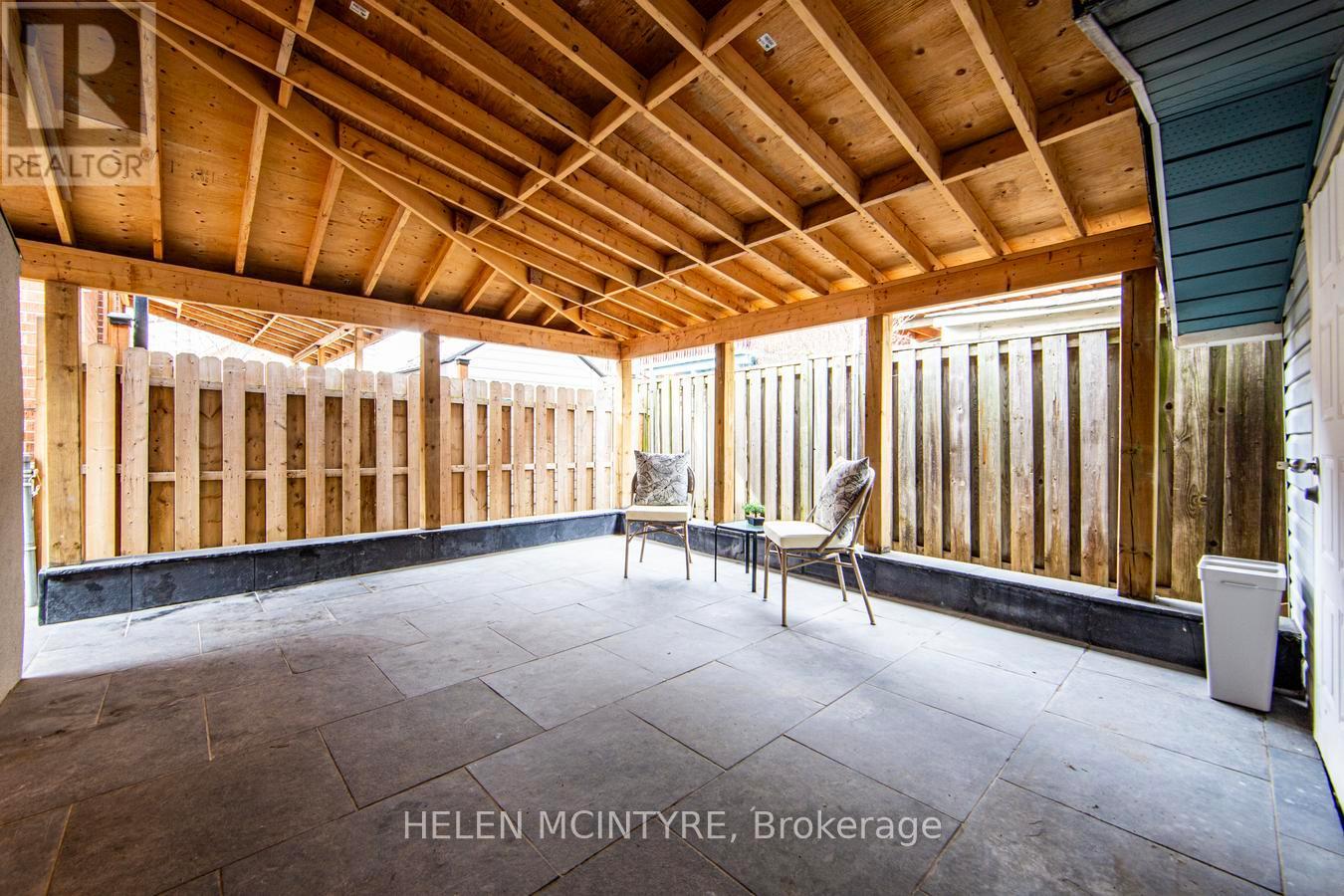 2 Birch Tree Crescent, Toronto (Mount Dennis), Ontario  M6M 2K8 - Photo 31 - W12942450