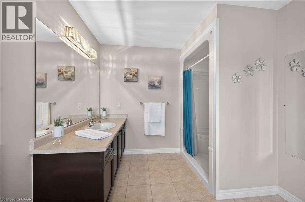 300 Pinehill Drive, Stoney Creek, Ontario  L0R 1P0 - Photo 28 - 40816157