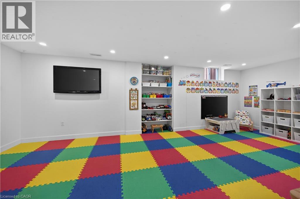 300 Pinehill Drive, Stoney Creek, Ontario  L0R 1P0 - Photo 39 - 40816157