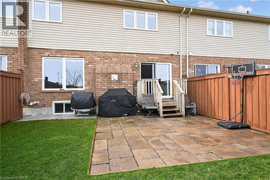 300 Pinehill Drive, Stoney Creek, Ontario  L0R 1P0 - Photo 47 - 40816157