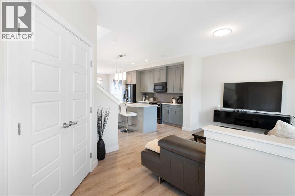 133 Heartland Boulevard, Cochrane, Alberta  T4C 2P9 - Photo 6 - A2279524