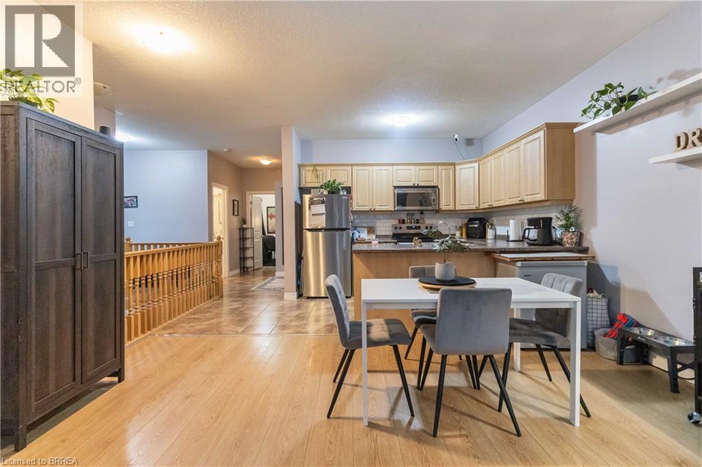 1038 Colborne Street Unit# 32, Brantford, Ontario  N3S 3T6 - Photo 4 - 40814400