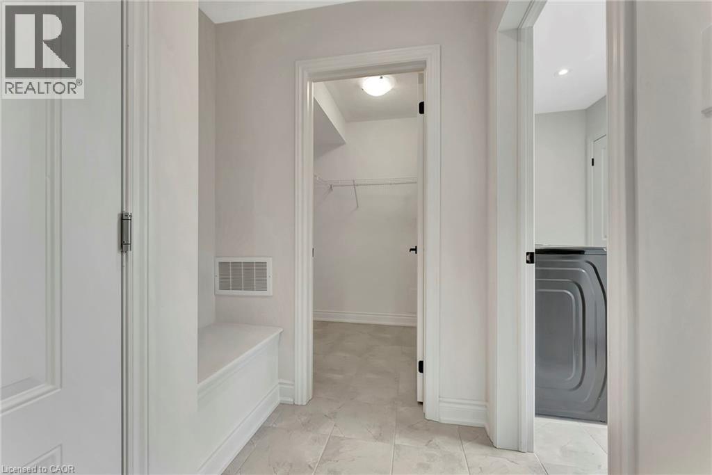 1404 Courtleigh Trail, Oakville, Ontario  L6H 7Y7 - Photo 3 - 40816729