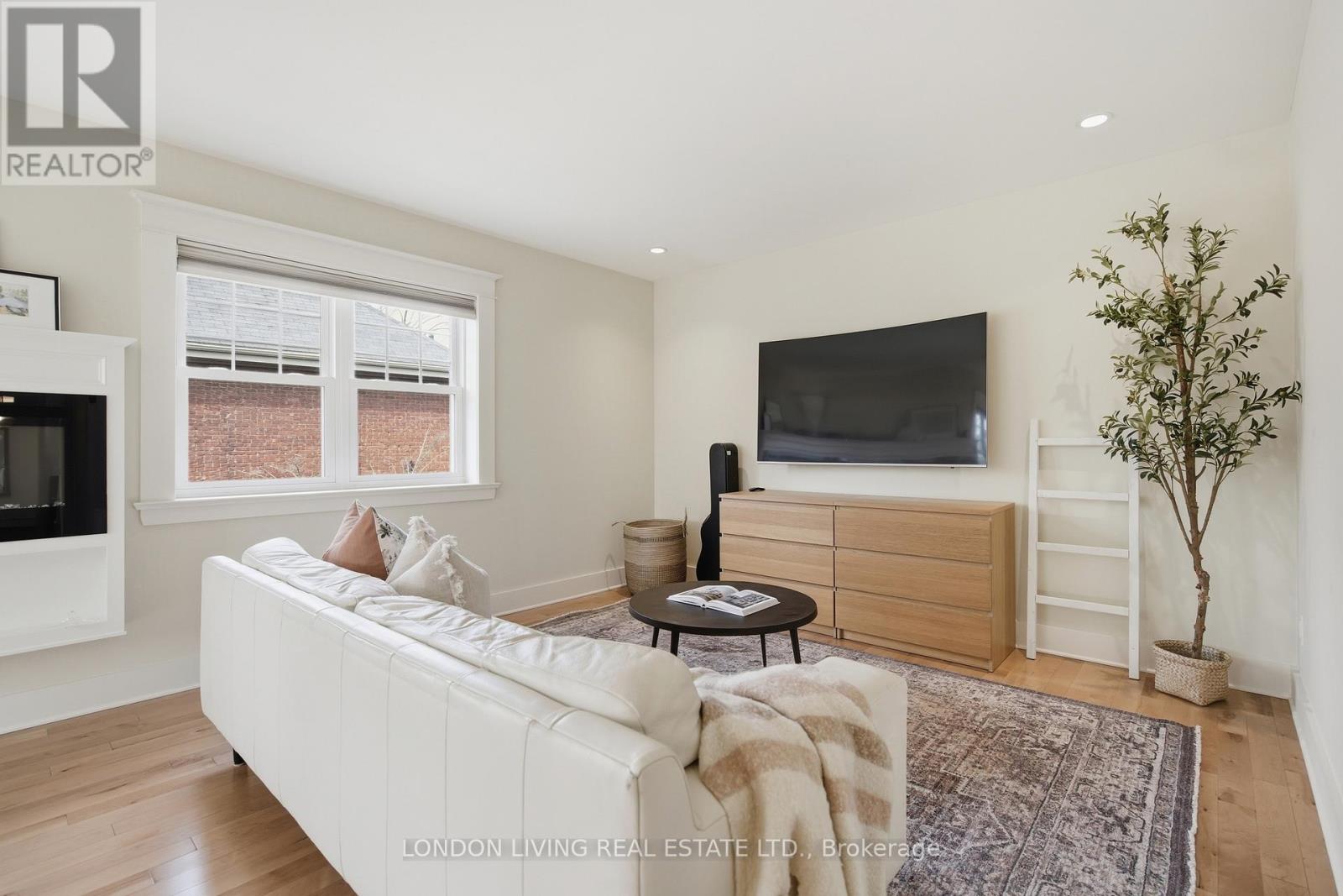 62 Gerrard Street, London South, Ontario  N6C 4C7 - Photo 25 - X12944670