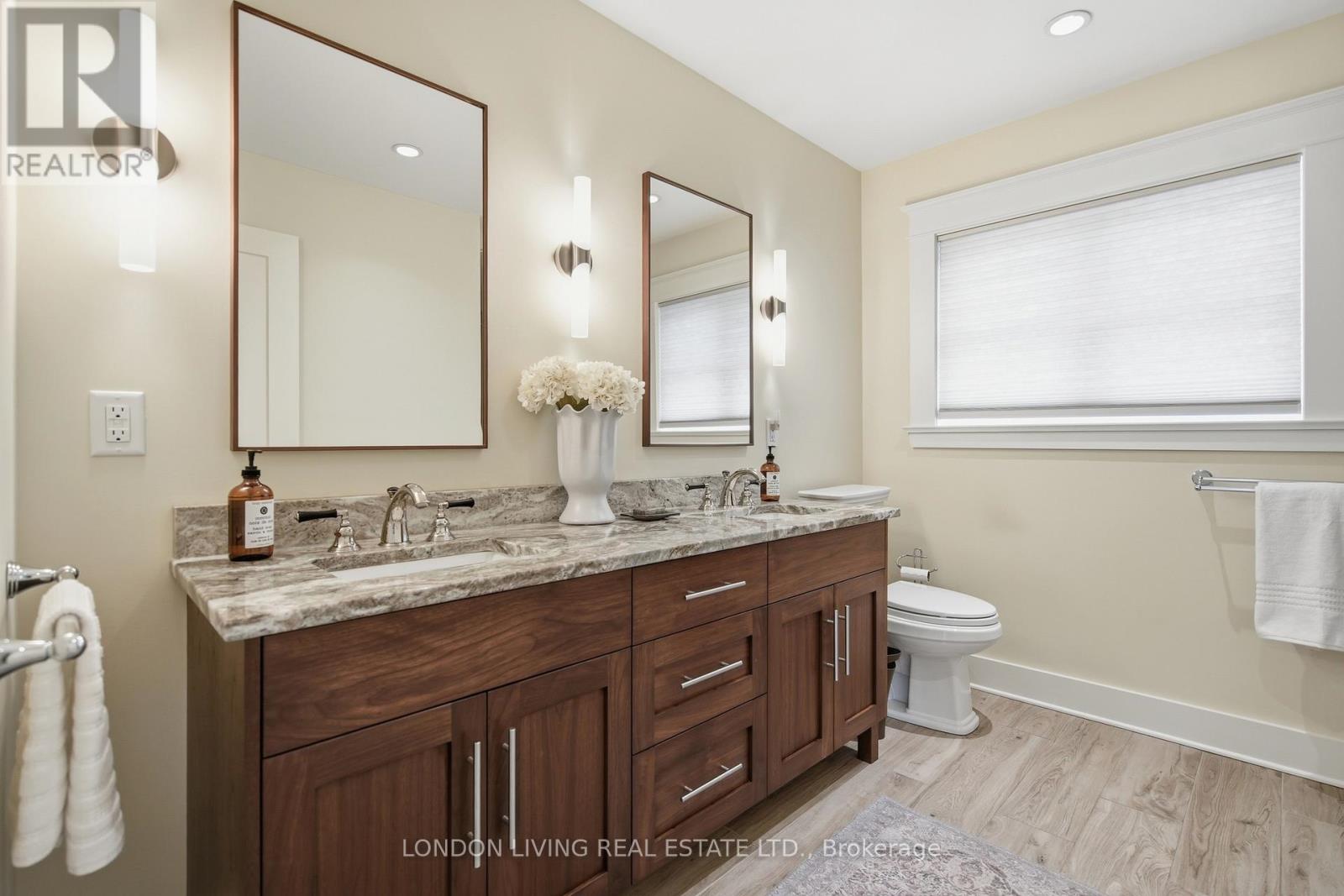 62 Gerrard Street, London South, Ontario  N6C 4C7 - Photo 28 - X12944670