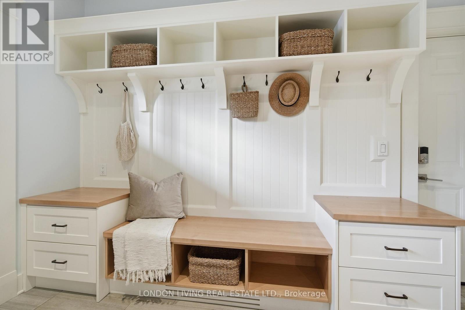 62 Gerrard Street, London South, Ontario  N6C 4C7 - Photo 38 - X12944670