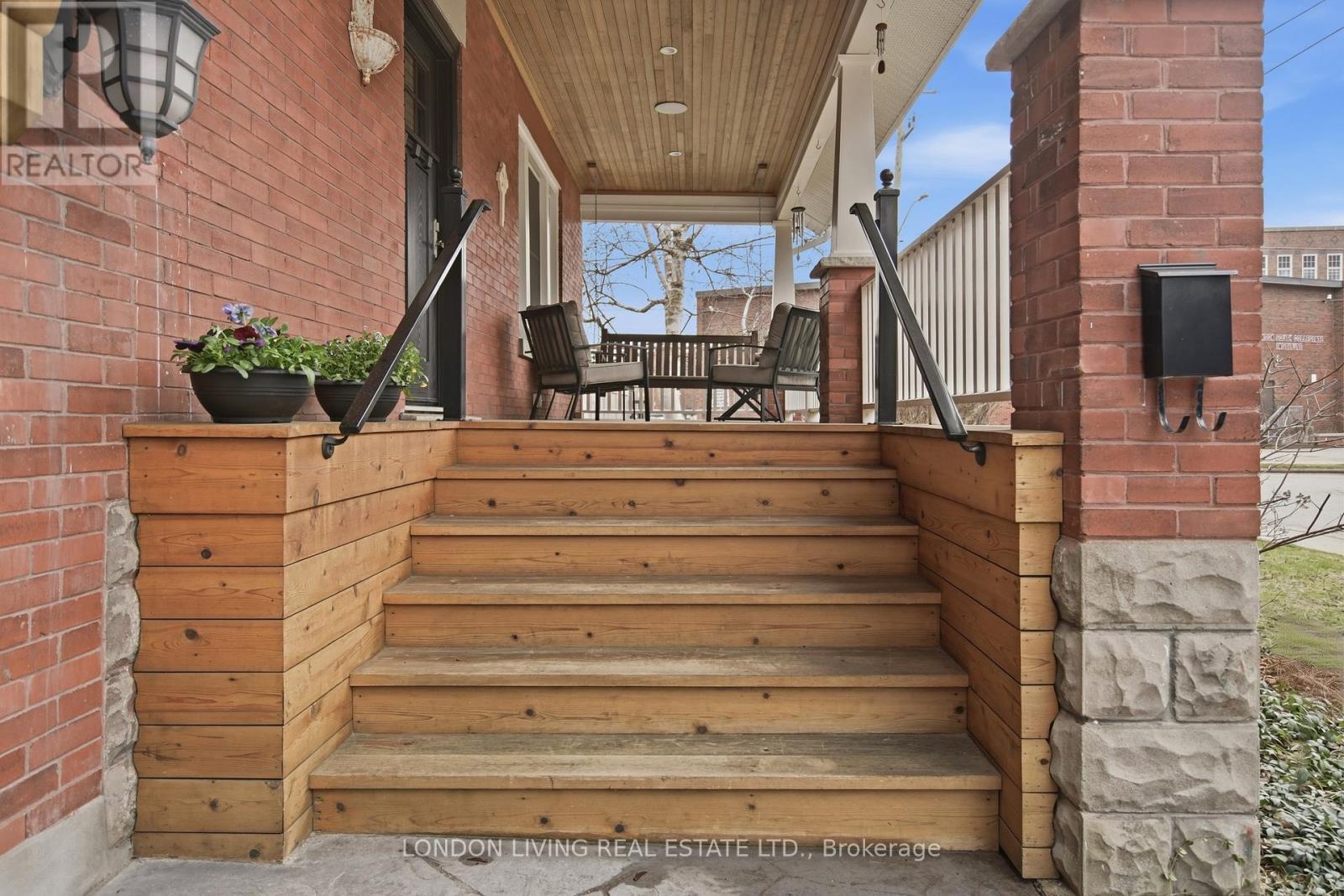 62 Gerrard Street, London South, Ontario  N6C 4C7 - Photo 7 - X12944670