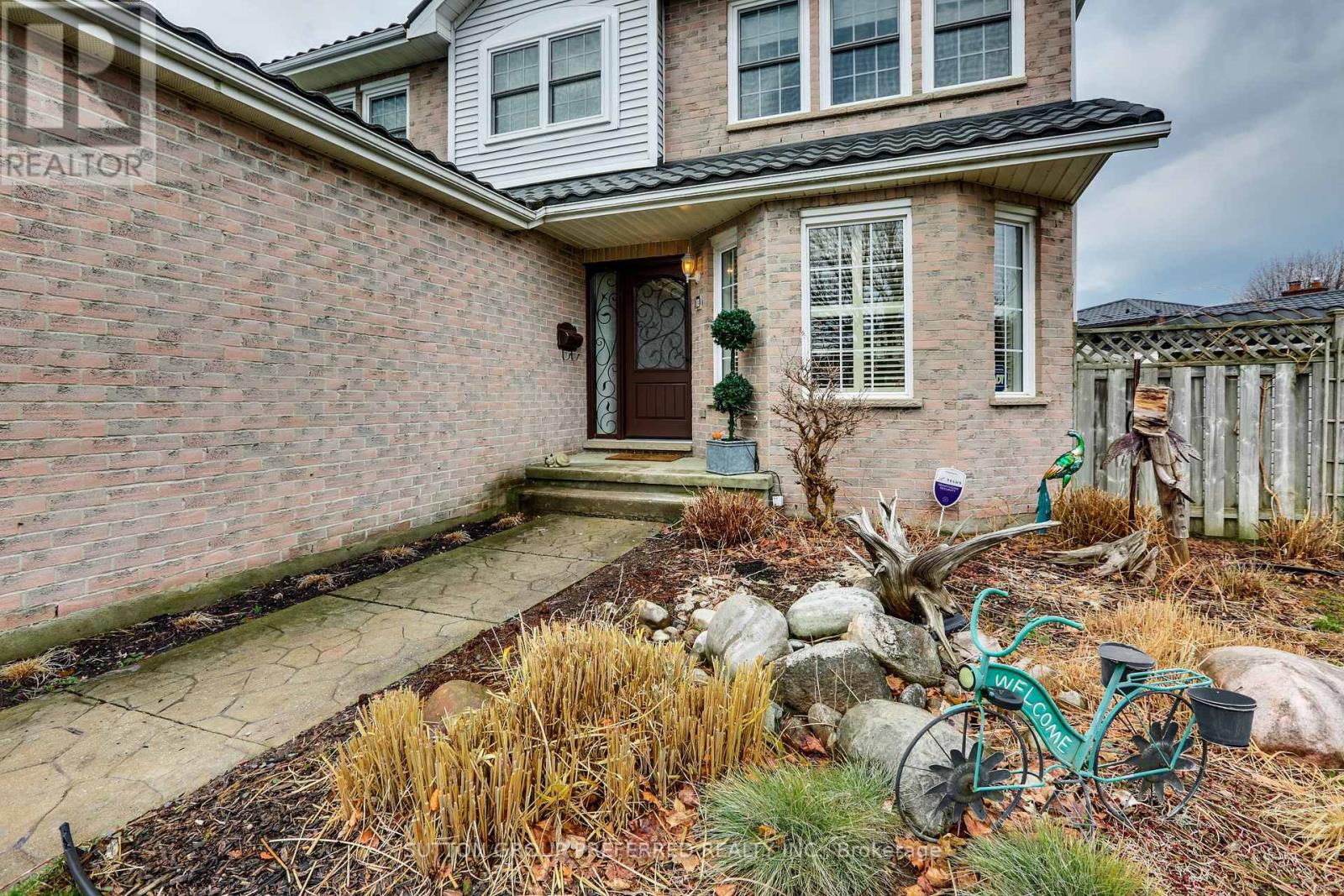 94 Ashbury Avenue, London South, Ontario  N6E 1T1 - Photo 2 - X12944790