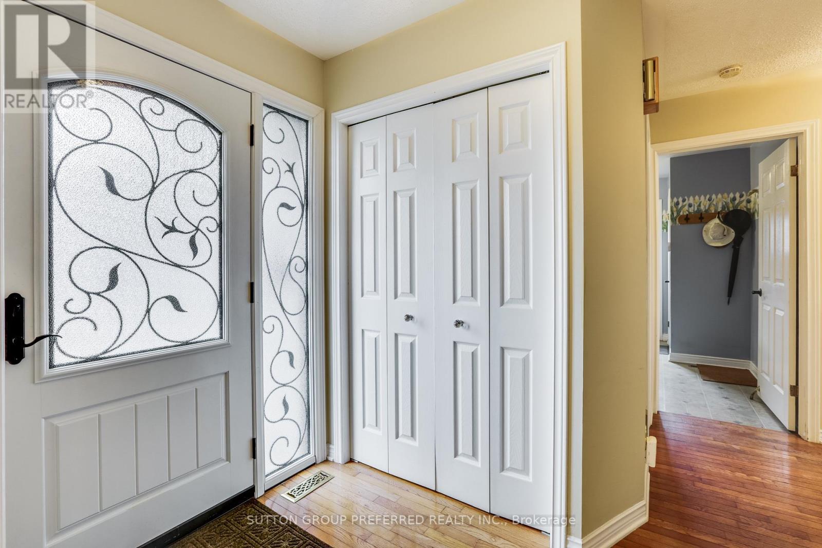 94 Ashbury Avenue, London South, Ontario  N6E 1T1 - Photo 3 - X12944790