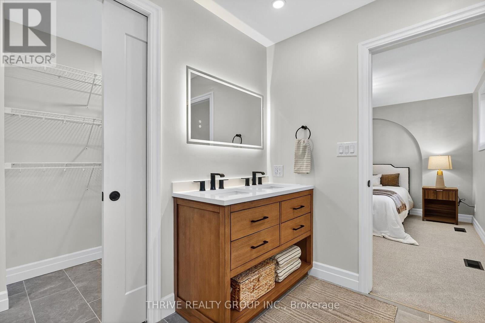 22639 Troops Road, Strathroy-Caradoc, Ontario  N0L 1W0 - Photo 26 - X12944852