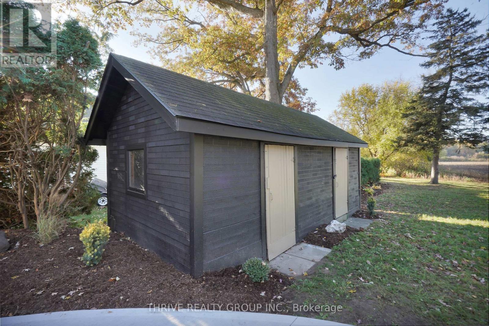 22639 Troops Road, Strathroy-Caradoc, Ontario  N0L 1W0 - Photo 43 - X12944852