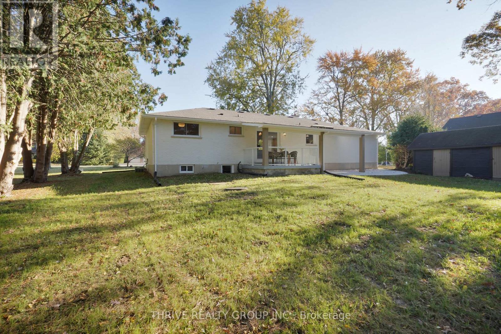 22639 Troops Road, Strathroy-Caradoc, Ontario  N0L 1W0 - Photo 44 - X12944852