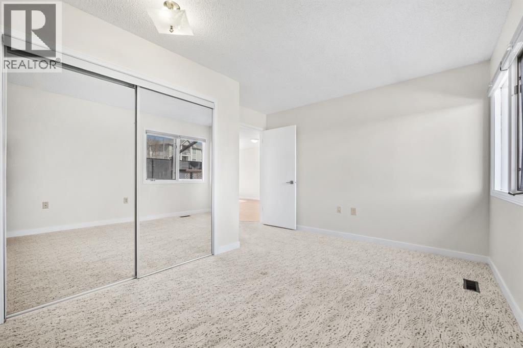 2640 Dovely Court SE, Calgary, Alberta  T2B 3G6 - Photo 15 - A2296864