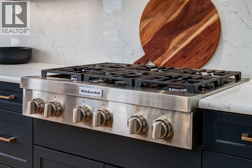 34 Rowmont Grove NW, Calgary, Alberta  T3L 0L3 - Photo 9 - A2297930