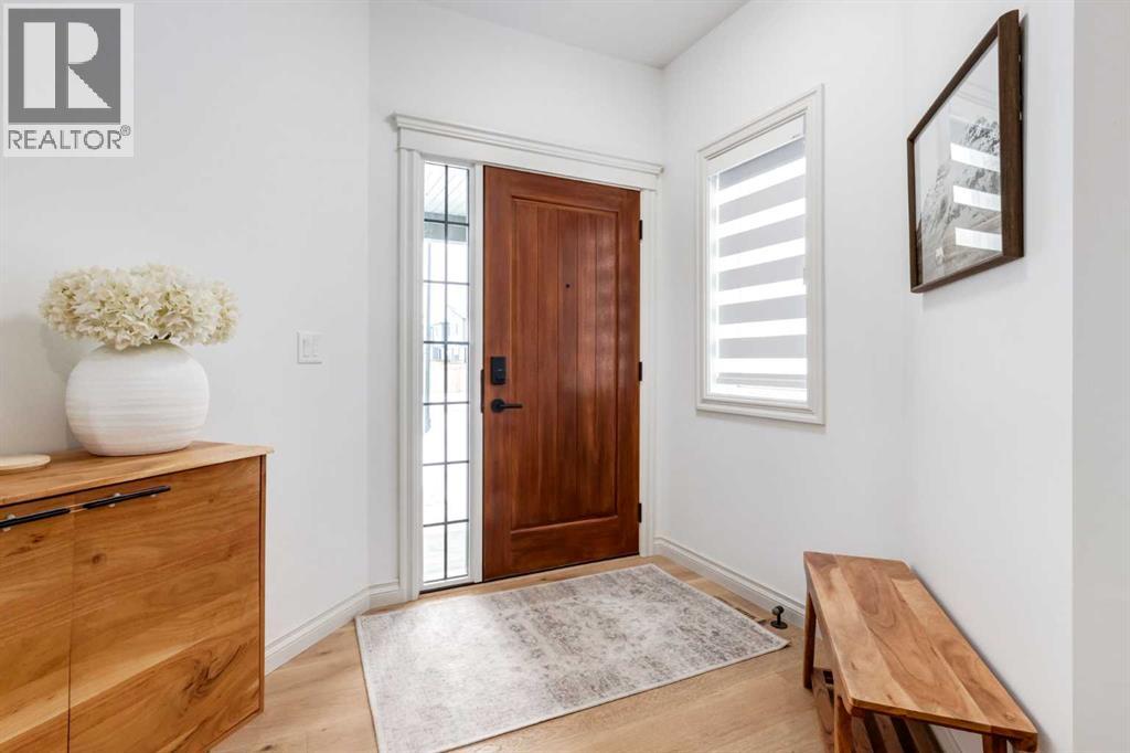 34 Rowmont Grove NW, Calgary, Alberta  T3L 0L3 - Photo 2 - A2297930