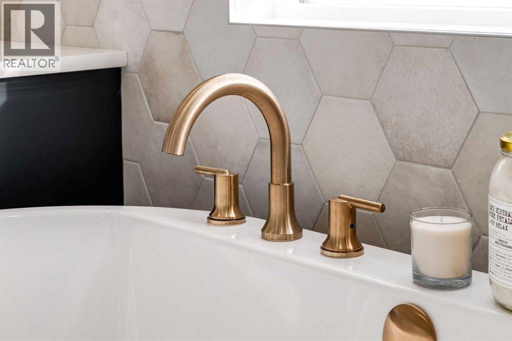 34 Rowmont Grove NW, Calgary, Alberta  T3L 0L3 - Photo 32 - A2297930