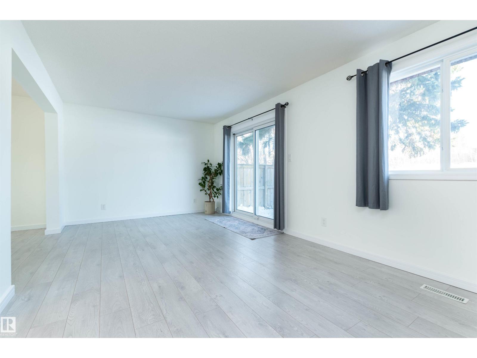 #135 Great Oaks, Sherwood Park, Alberta  T8A 0V8 - Photo 7 - E4480010