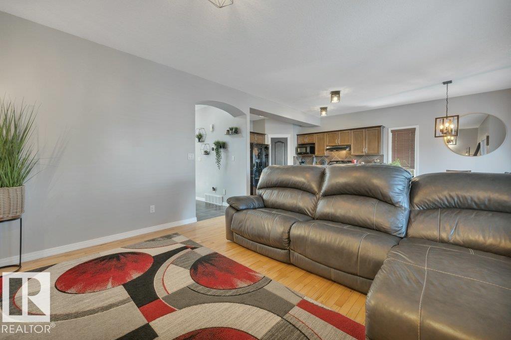 26 Birchmont Cr, Leduc, Alberta  T9E 8S3 - Photo 10 - E4480011