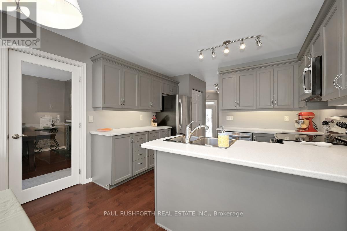 38 Windeyer Crescent, Ottawa, Ontario  K2K 2P7 - Photo 15 - X12944648