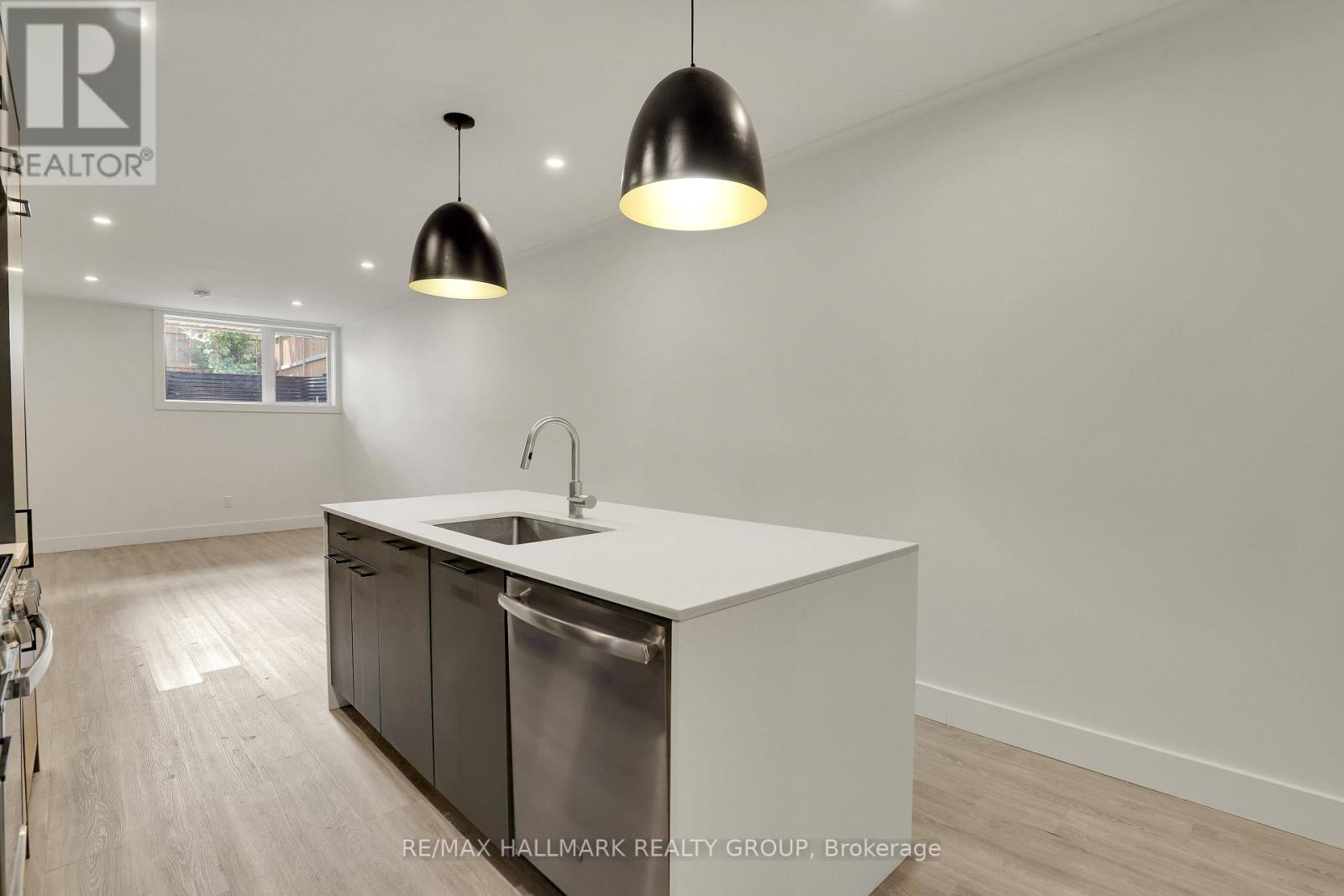 7 - 368 Chapel Street, Ottawa, Ontario  K1N 7Z6 - Photo 19 - X12944736