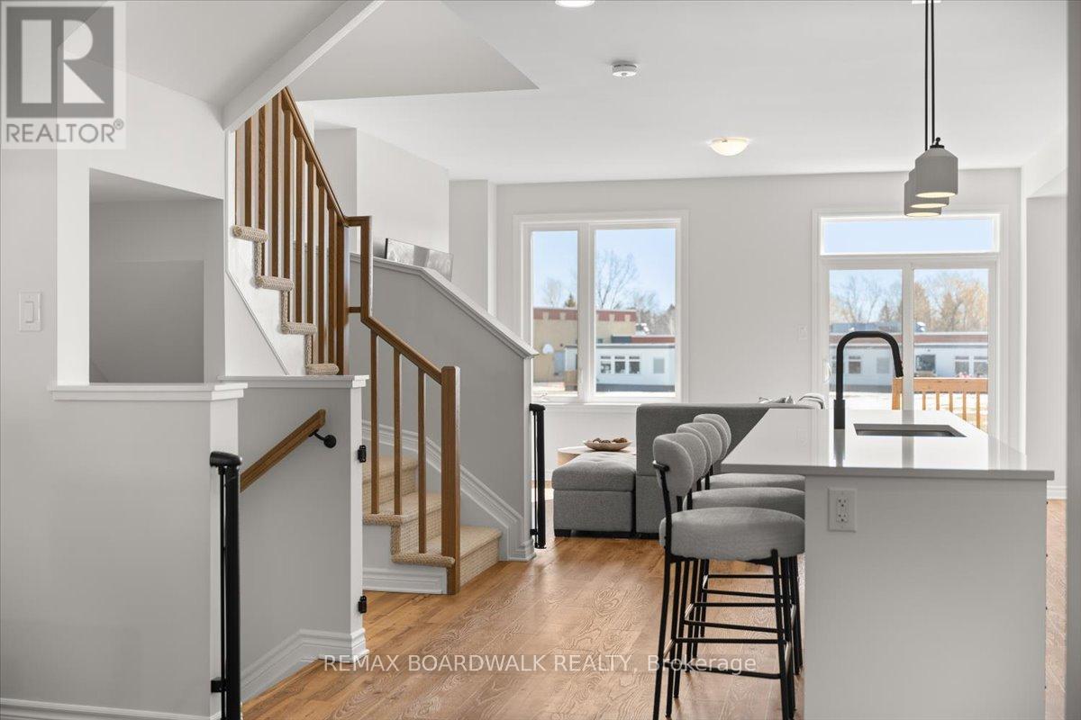 297 Labelle Street, Russell, Ontario  K0A 1W0 - Photo 18 - X12944742