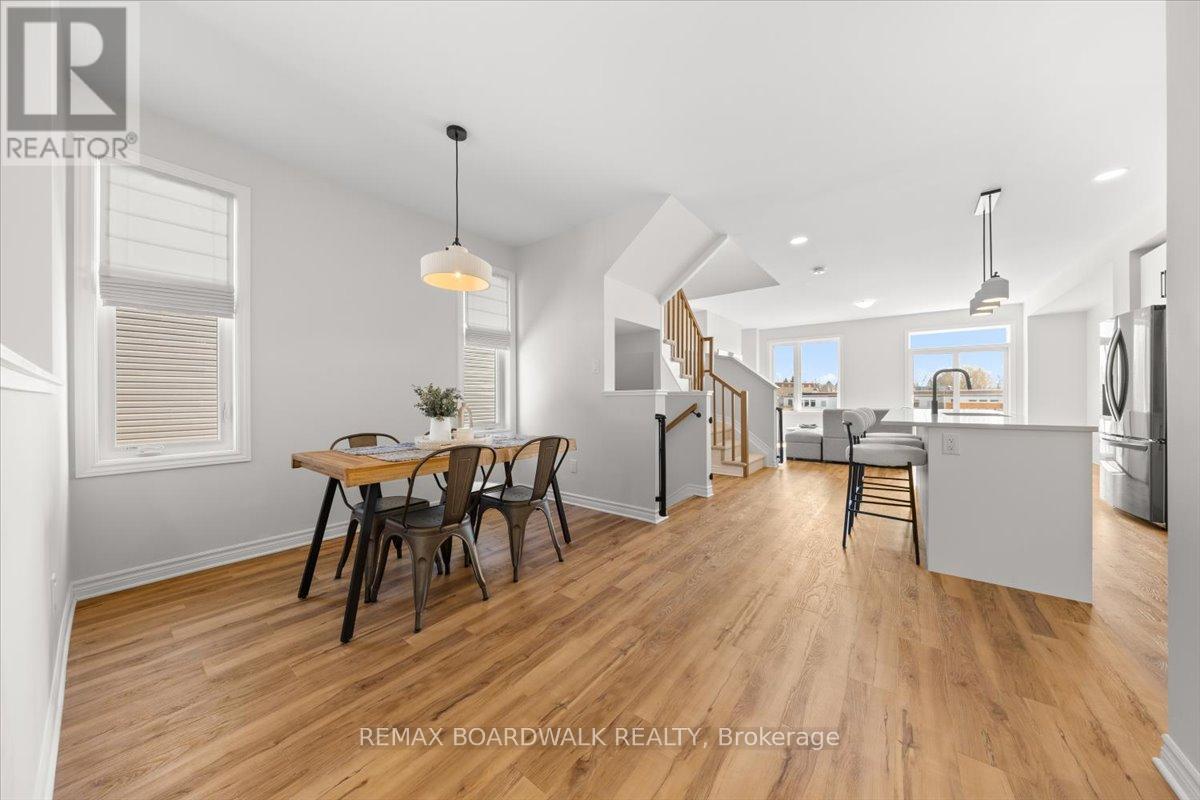 297 Labelle Street, Russell, Ontario  K0A 1W0 - Photo 2 - X12944742