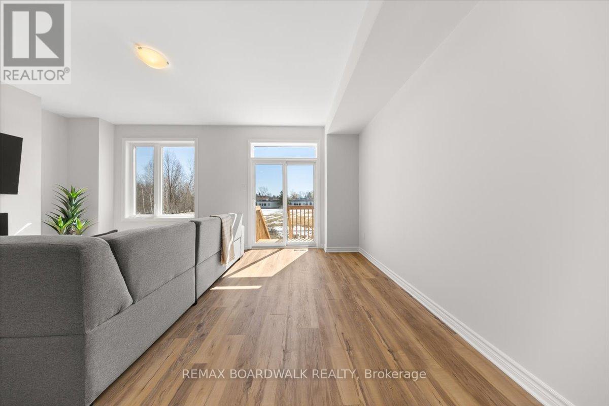 297 Labelle Street, Russell, Ontario  K0A 1W0 - Photo 20 - X12944742