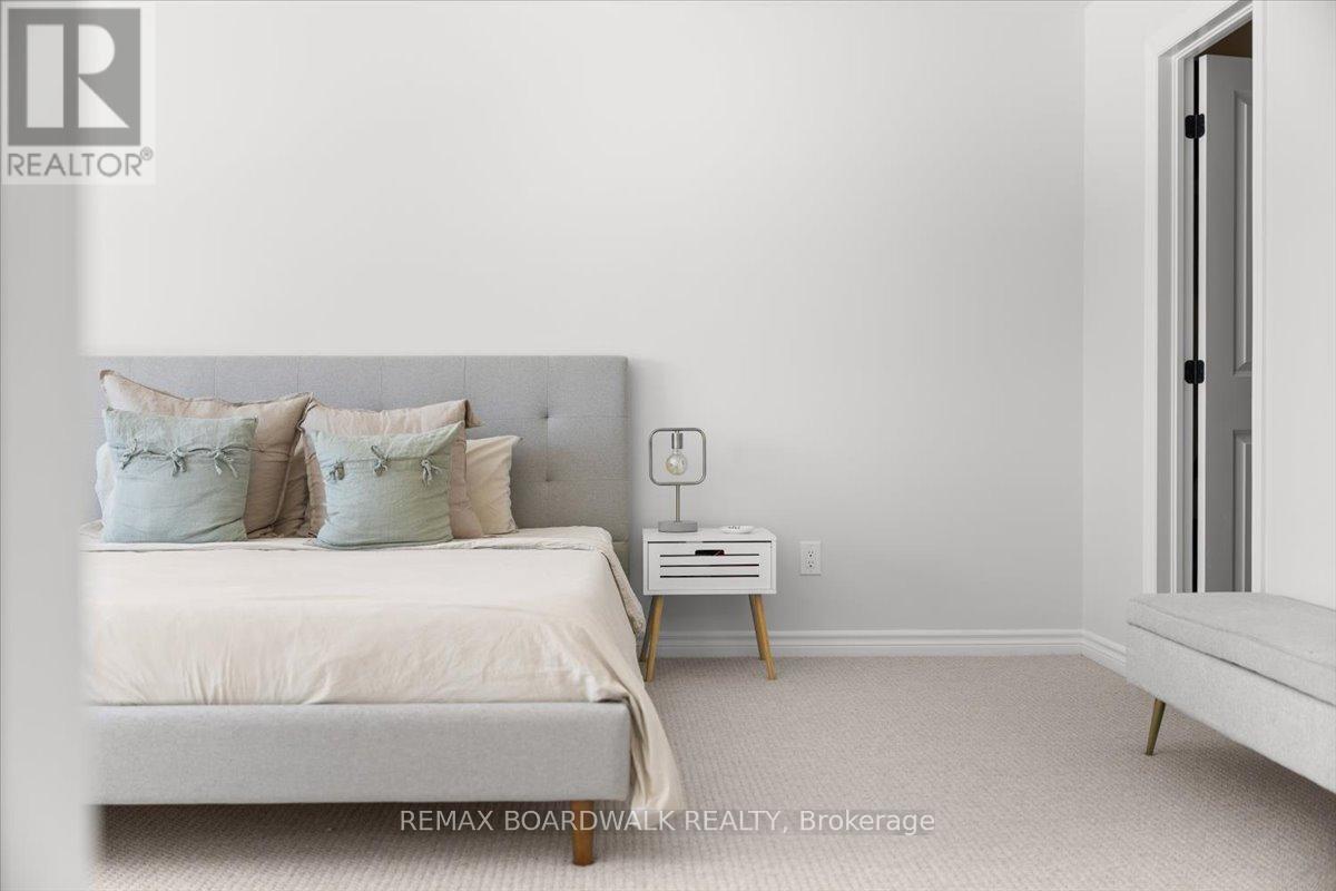 297 Labelle Street, Russell, Ontario  K0A 1W0 - Photo 32 - X12944742