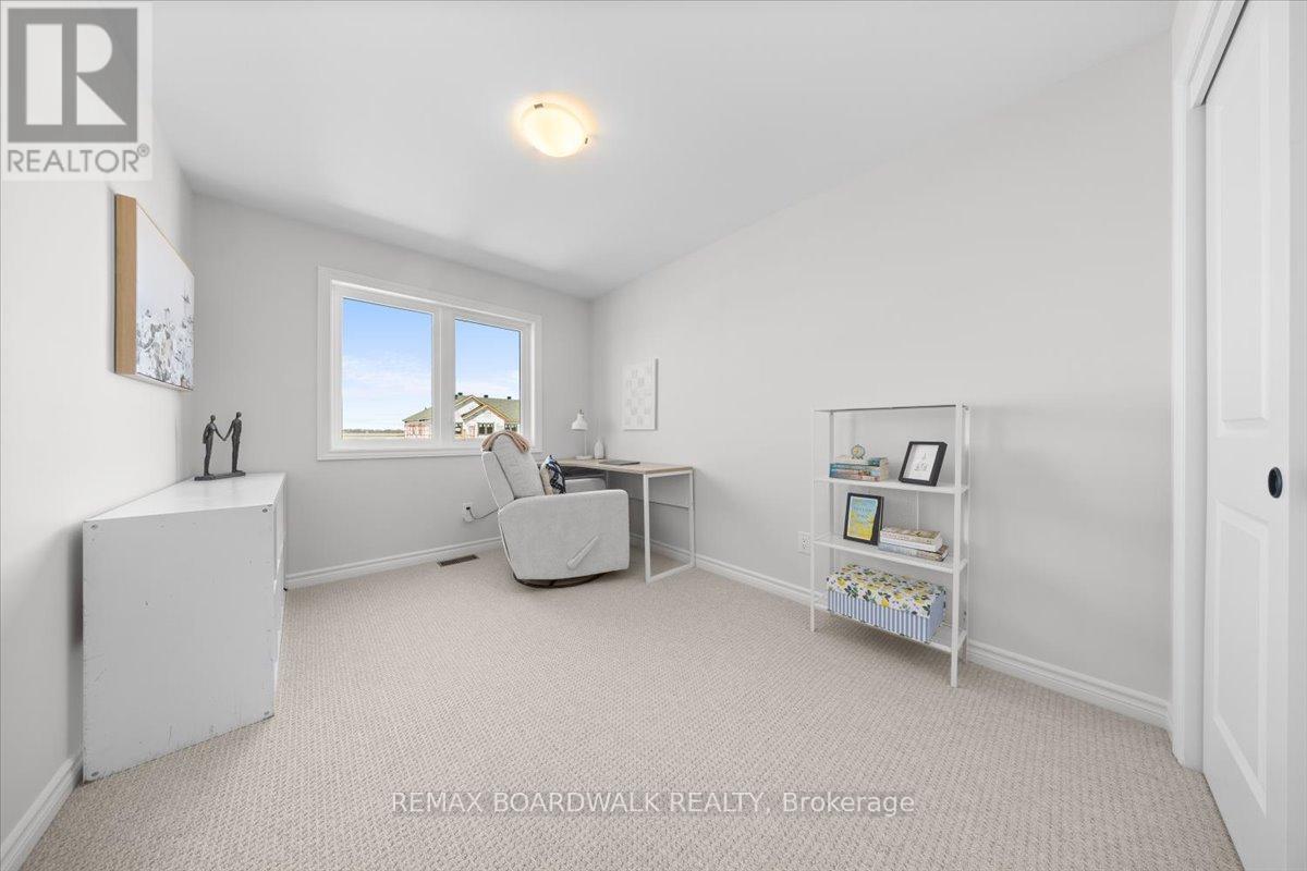 297 Labelle Street, Russell, Ontario  K0A 1W0 - Photo 36 - X12944742