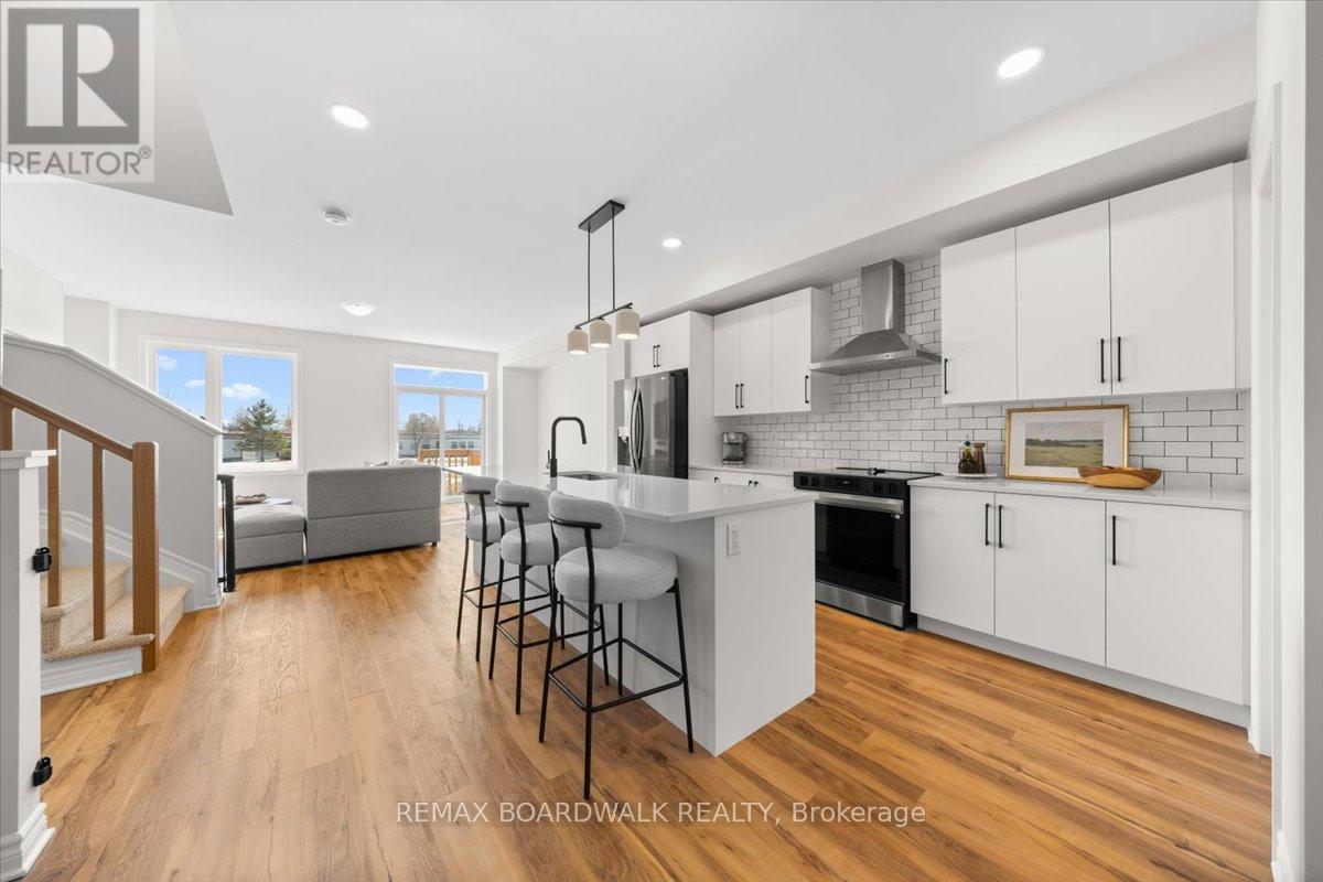 297 Labelle Street, Russell, Ontario  K0A 1W0 - Photo 5 - X12944742